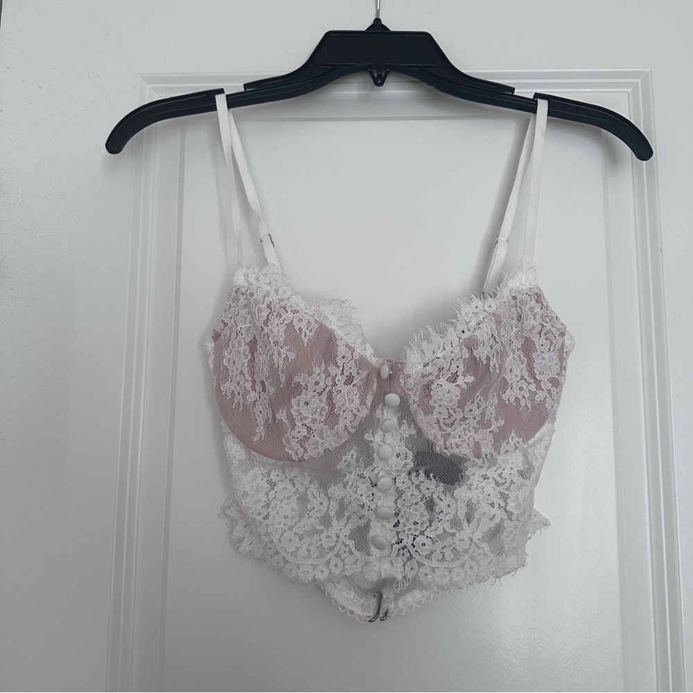 NWT - White Fox Boutique Sheer White Lace Bustier Crop Top Bralette Cami NWT - S - Picture 2 of 5
